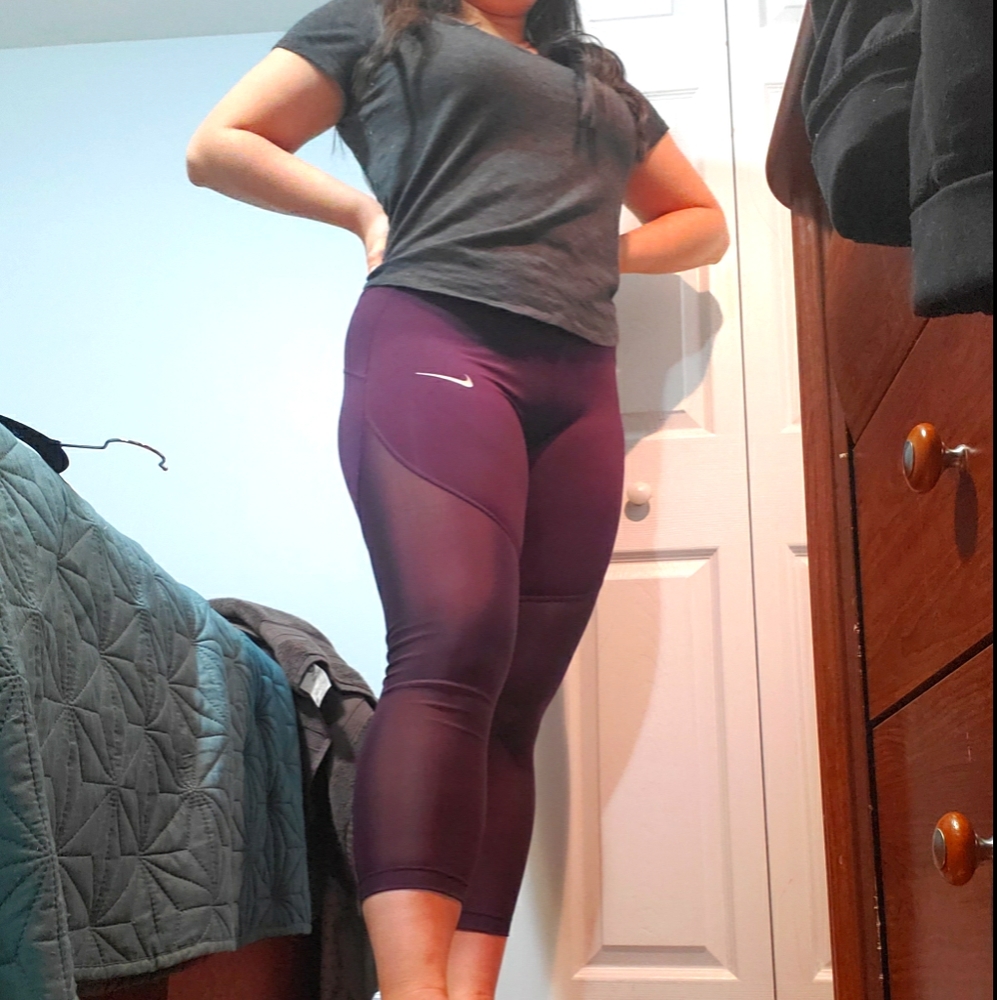 Large Nike Dry-Fit Leggings